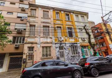 Casa com 4 quartos à venda na rua demétrio ribeiro, 752, centro histórico, porto alegre, 200 m2 por r$ 699.000