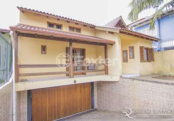 Casa com 3 quartos à venda na rua professor leonardo tochtrop, 19, ipanema, porto alegre, 320 m2 por r$ 900.000