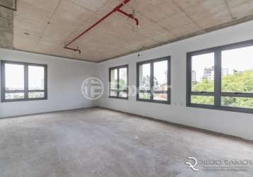 Sala comercial com 1 sala à venda na avenida mariland, 403, auxiliadora, porto alegre, 50 m2 por r$ 670.000