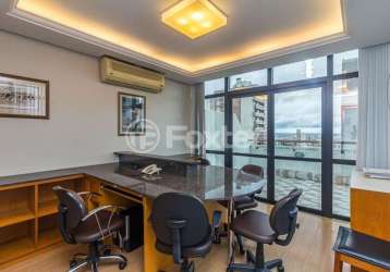 Sala comercial com 1 sala à venda na rua felicíssimo de azevedo, 1020, auxiliadora, porto alegre, 65 m2 por r$ 456.000