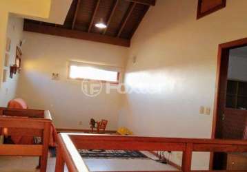 Casa em condomínio fechado com 4 quartos à venda na avenida paraguassu, 1374, centro, xangri-lá, 243 m2 por r$ 1.350.000