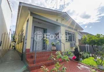 Casa comercial com 1 sala à venda na rua coronel joão pacheco de freitas, 481, jardim itu sabará, porto alegre, 122 m2 por r$ 690.000