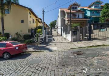 Casa em condomínio fechado com 3 quartos à venda na rua padre joão batista reus, 2133, camaquã, porto alegre, 152 m2 por r$ 470.000