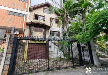 Casa comercial com 4 salas à venda na avenida iguassu, 51, petrópolis, porto alegre, 330 m2 por r$ 1.400.000