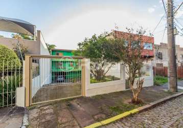 Casa com 5 quartos à venda na rua limoeiro, 101, cristo redentor, porto alegre, 242 m2 por r$ 741.000