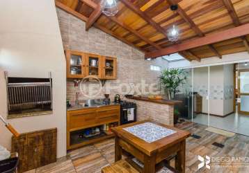 Casa comercial com 1 sala à venda na rua heitor kramer, 571, guarujá, porto alegre, 92 m2 por r$ 390.000