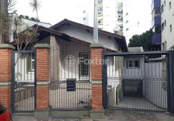 Casa comercial com 2 salas à venda na rua artigas, 191, petrópolis, porto alegre, 143 m2 por r$ 1.180.000