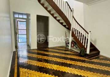 Casa com 3 quartos à venda na rua general joão manoel, 462, centro histórico, porto alegre, 130 m2 por r$ 660.000