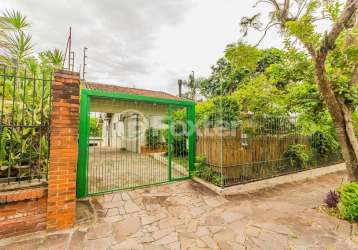 Casa com 3 quartos à venda na rua vicente failace, 239, tristeza, porto alegre, 220 m2 por r$ 1.975.000