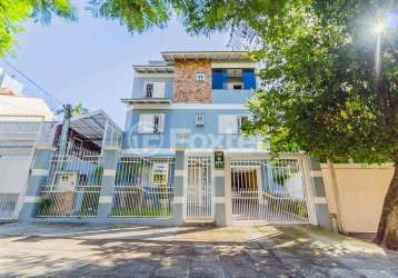 Casa com 3 quartos à venda na rua doutor dias de carvalho, 61, tristeza, porto alegre, 269 m2 por r$ 1.480.000