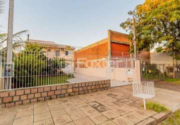 Casa com 4 quartos à venda na rua tapirapés, 184, sarandi, porto alegre, 159 m2 por r$ 950.000