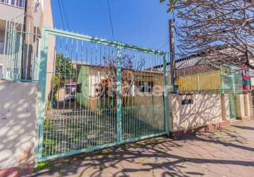 Casa com 4 quartos à venda na avenida general emílio lúcio esteves, 334, santa maria goretti, porto alegre, 189 m2 por r$ 750.000