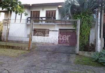 Casa com 4 quartos à venda na rua araponga, 6, chácara das pedras, porto alegre, 256 m2 por r$ 1.800.000