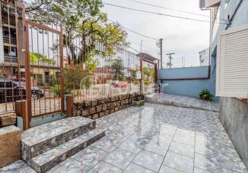 Casa com 3 quartos à venda na rua plácido de castro, 194, azenha, porto alegre, 115 m2 por r$ 800.000