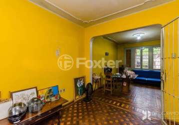 Casa com 3 quartos à venda na rua doutor vale, 290, floresta, porto alegre, 200 m2 por r$ 1.100.000