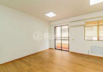 Sala comercial com 1 sala à venda na rua barão do gravataí, 244, menino deus, porto alegre, 29 m2 por r$ 175.000