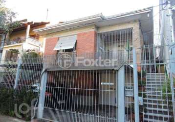 Casa com 3 quartos à venda na rua portugal, 1035, são joão, porto alegre, 219 m2 por r$ 950.000