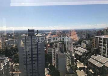 Sala comercial com 1 sala à venda na avenida independência, 925, independência, porto alegre, 45 m2 por r$ 600.000