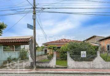 Casa com 3 quartos à venda na servidão pau brasil, 32, tapera, florianópolis, 240 m2 por r$ 430.000