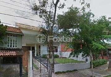 Casa com 3 quartos à venda na rua padre paulo englert, 70, espírito santo, porto alegre, 190 m2 por r$ 700.000