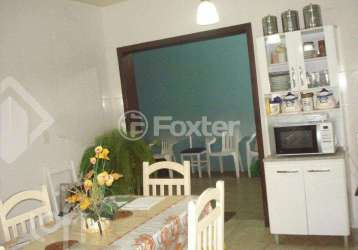 Casa com 3 quartos à venda na avenida teresina, 149, medianeira, porto alegre, 290 m2 por r$ 440.000