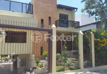 Casa com 6 quartos à venda na rua são francisco de assis, 39, santo antônio, porto alegre, 305 m2 por r$ 1.795.000