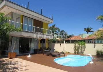 Casa com 3 quartos à venda na rua manoel pedro vieira, 1070, morro das pedras, florianópolis, 372 m2 por r$ 5.900.000