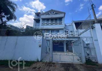 Casa com 4 quartos à venda na rua professor ulisses cabral, 435, chácara das pedras, porto alegre, 350 m2 por r$ 1.500.000