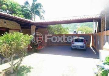 Casa com 4 quartos à venda na travessa brisa do mar, 206, armação do pântano do sul, florianópolis, 210 m2 por r$ 2.200.000