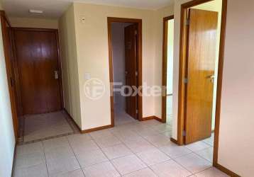 Sala comercial com 2 salas à venda na avenida borges de medeiros, 2105, praia de belas, porto alegre, 37 m2 por r$ 360.000