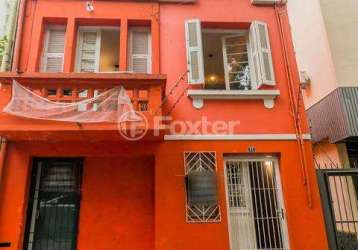 Casa com 4 quartos à venda na rua felipe camarão, 66, rio branco, porto alegre, 125 m2 por r$ 1.045.000