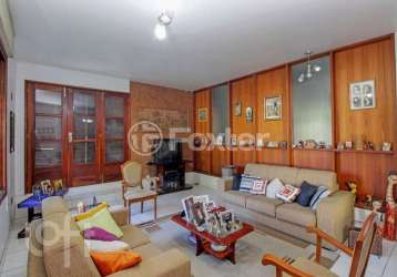 Casa com 3 quartos à venda na rua professor pedro santa helena, 556, jardim do salso, porto alegre, 202 m2 por r$ 800.000