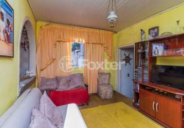 Casa com 3 quartos à venda na rua coronel tisiano f. de leoni, 240, coronel aparício borges, porto alegre, 308 m2 por r$ 380.000