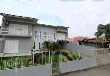 Casa com 4 quartos à venda na rua pau de canela, 536, rio tavares, florianópolis, 222 m2 por r$ 1.802.000