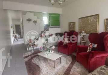 Casa com 4 quartos à venda na rua gomes jardim, 849, santana, porto alegre, 256 m2 por r$ 955.000