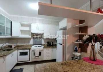 Casa com 3 quartos à venda na rua ladislau neto, 52, ipanema, porto alegre, 251 m2 por r$ 692.000