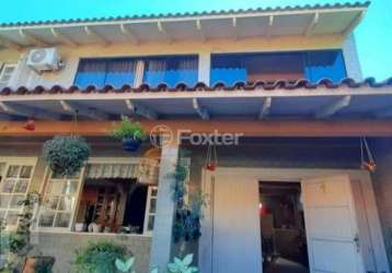 Casa com 3 quartos à venda na avenida orleaes, 744, guarujá, porto alegre, 318 m2 por r$ 600.000