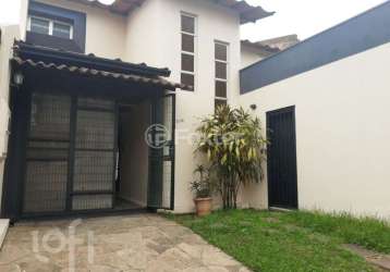 Casa com 4 quartos à venda na rua cláudio manoel da costa, 210, jardim itu sabará, porto alegre, 300 m2 por r$ 980.000