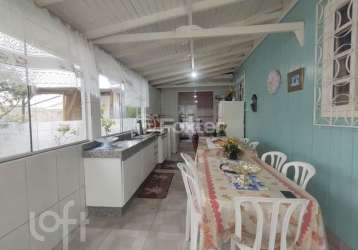 Casa com 4 quartos à venda na rua maria ermína pacheco, 19, passagem de maciambú (ens brito), palhoça, 200 m2 por r$ 850.000