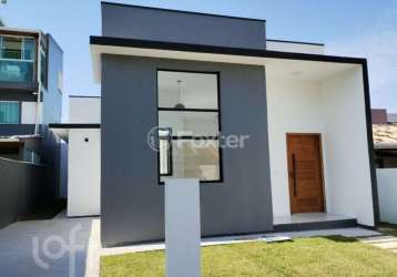 Casa com 3 quartos à venda na rua das bergamotas, 130, madri, palhoça, 90 m2 por r$ 690.000