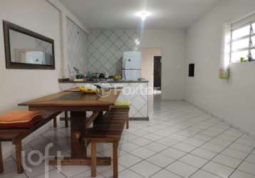 Casa com 4 quartos à venda na rua dos paratis, 95, pinheira, palhoça, 101 m2 por r$ 990.000