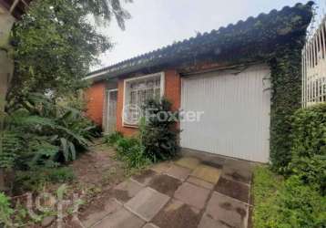 Casa com 3 quartos à venda na rua sargento nicolau dias de farias, 50, tristeza, porto alegre, 212 m2 por r$ 1.050.000