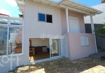 Casa com 3 quartos à venda na rua domingos caldas barbosa, 1463, areias, são josé, 130 m2 por r$ 890.000