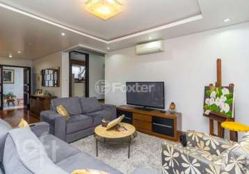 Casa com 3 quartos à venda na rua doutor egydio michaelsen, 250, cavalhada, porto alegre, 292 m2 por r$ 960.000