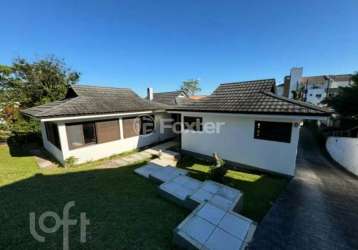 Casa com 4 quartos à venda na rua diácono nemésio coelho, 82, ponta das canas, florianópolis, 181 m2 por r$ 3.000.000