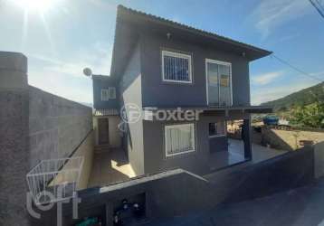 Casa com 4 quartos à venda na servidão amâncio sebastião schudt, 51, fundos, biguaçu, 255 m2 por r$ 619.500