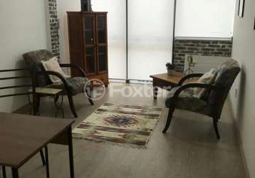 Sala comercial com 1 sala à venda na rua bento figueiredo, 71, rio branco, porto alegre, 27 m2 por r$ 140.000