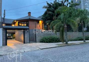 Casa com 3 quartos à venda na rua danilo antônio bridi, 267, bela vista, caxias do sul, 1080 m2 por r$ 2.250.000