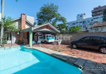 Casa comercial com 2 salas à venda na rua antenor lemos, 135, menino deus, porto alegre, 230 m2 por r$ 890.000