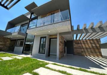 Casa com 3 quartos à venda na rua nelson pereira de souza, 194, fazenda velha, araucária por r$ 1.169.000